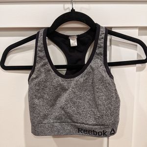 sports bra